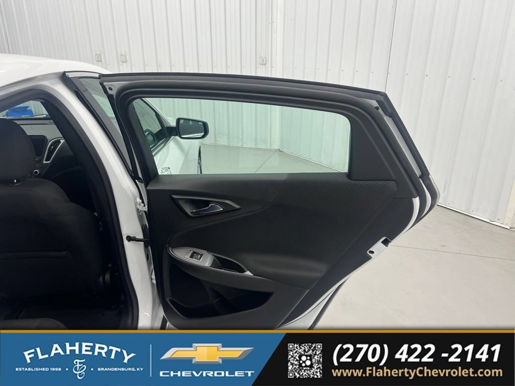 Used 2024 Chevrolet Malibu LT FWD image 12