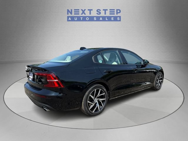 Used 2020 Volvo S60 T6 Momentum w/ Protection Package Premier AWD/4WD image 8