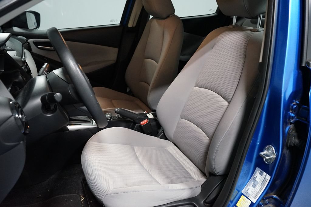 Used 2019 Toyota Yaris L FWD image 6