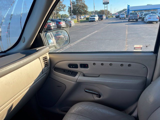 Used 2004 Cadillac Escalade EXT AWD/4WD image 26