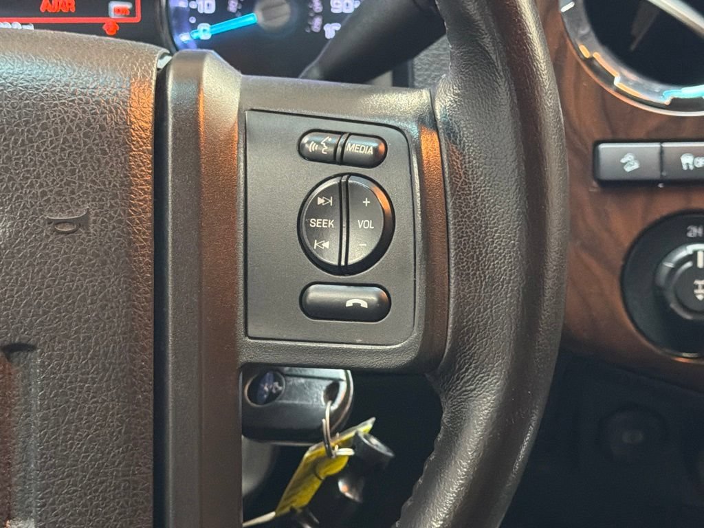 Used 2015 Ford F250 Lariat w/ Lariat Interior Package AWD/4WD image 20