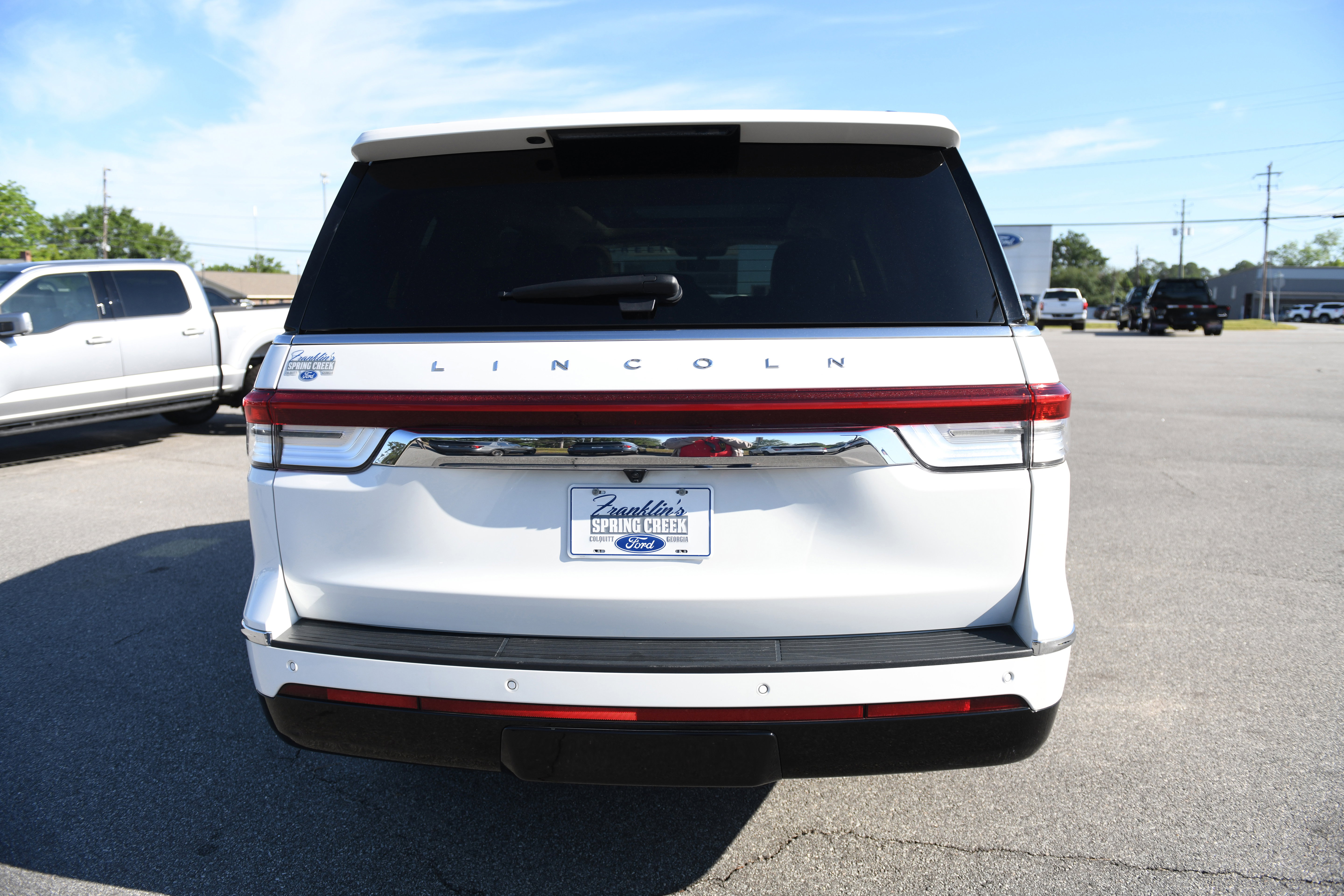 Used 2022 Lincoln Navigator Reserve AWD/4WD image 6