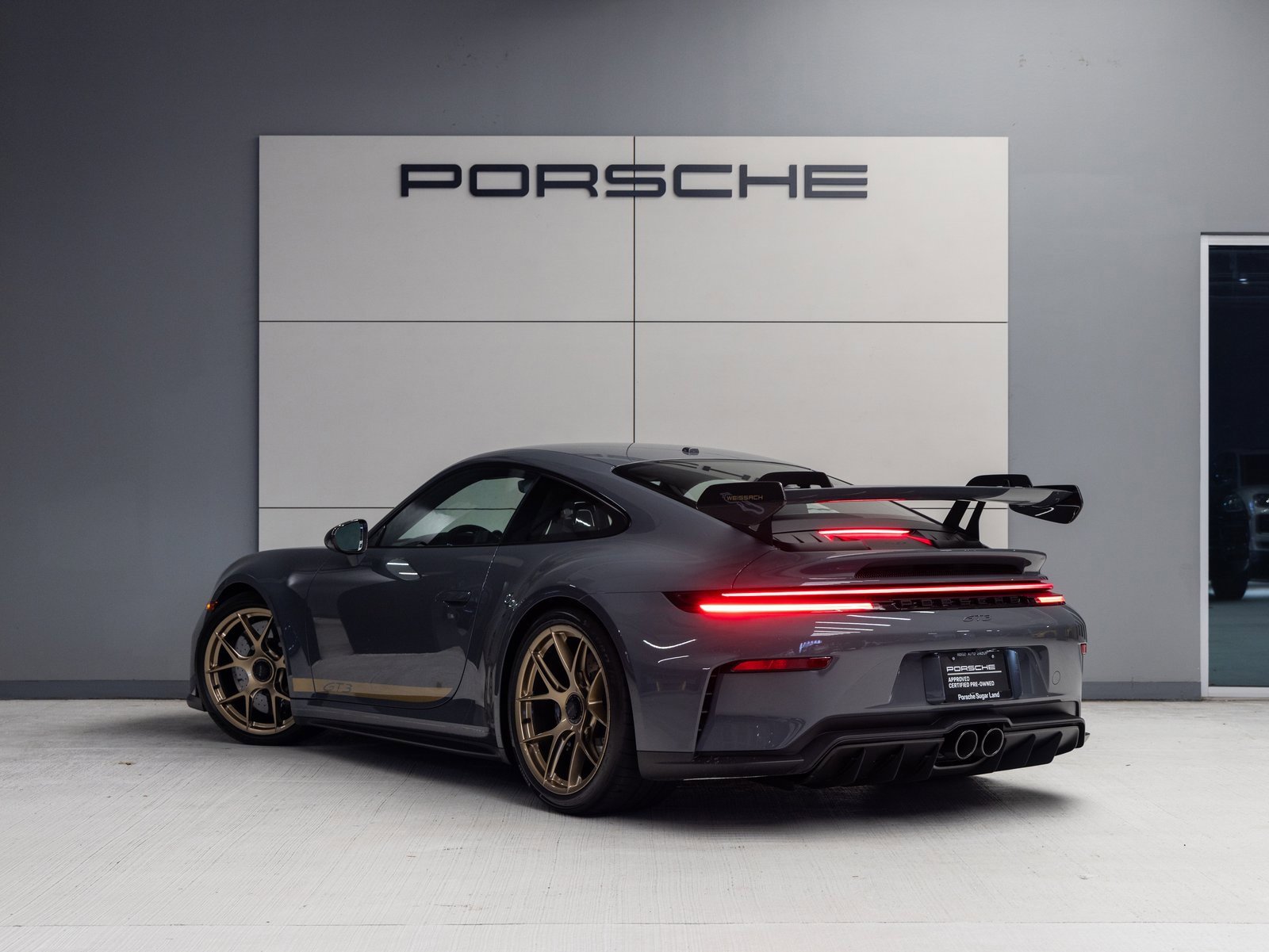 Certified 2025 Porsche 911 GT3 image 3