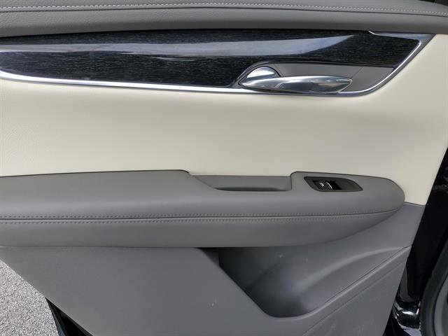 Used 2021 Cadillac XT6 Premium Luxury image 35