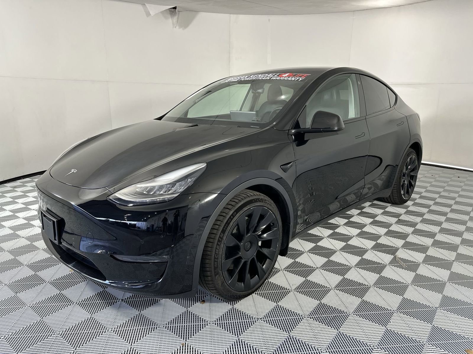 Used 2021 Tesla Model Y Long Range image 4