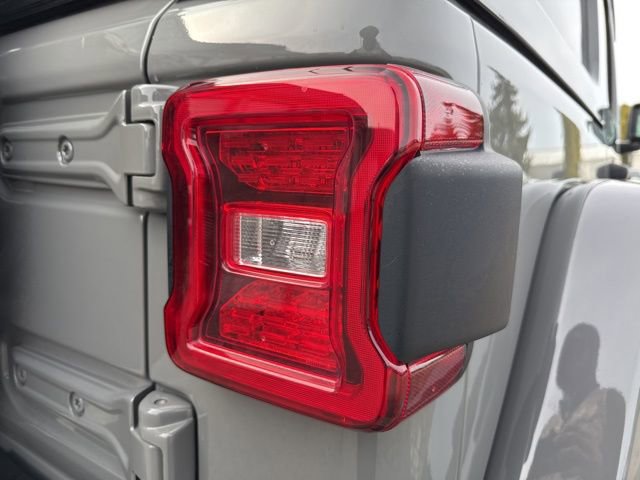 Used 2021 Jeep Wrangler Unlimited Rubicon 4xe w/ Cold Weather Group image 15