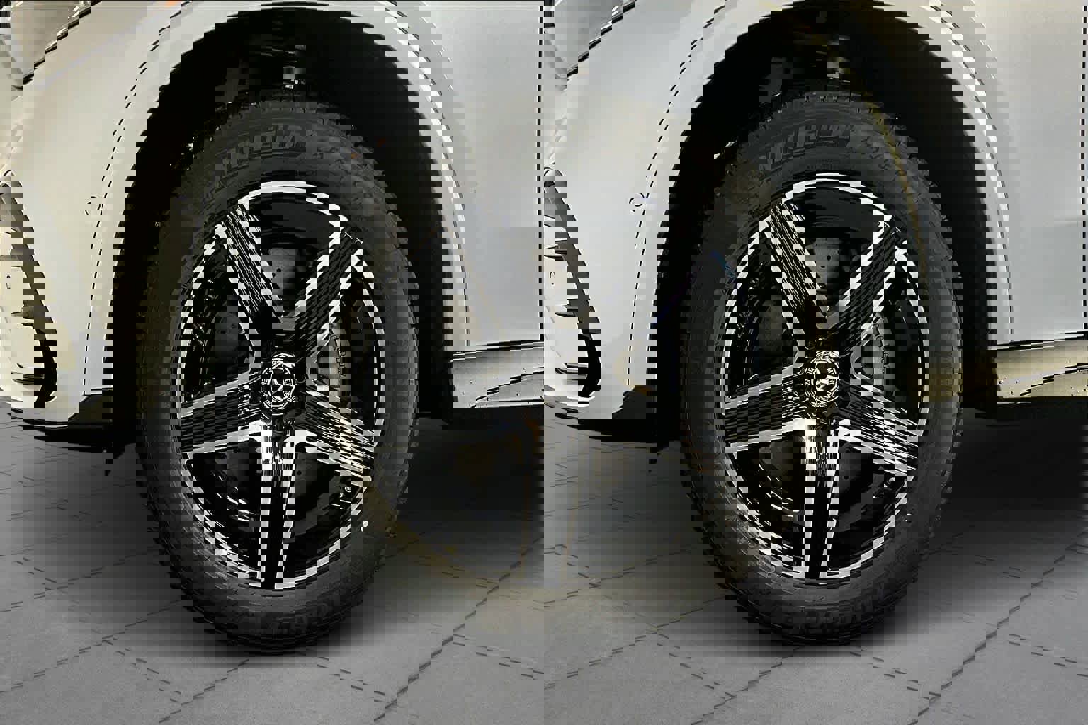 New 2026 Mercedes-Benz GLC 300 4MATIC image 17