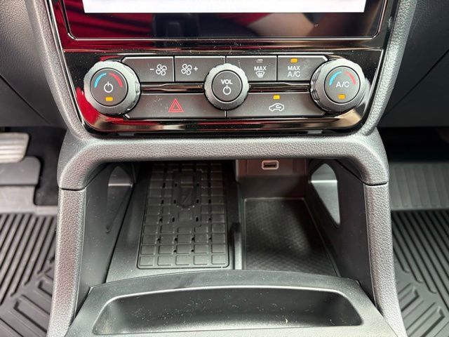 New 2025 Ford Ranger Lariat w/ FX4 Off-Road Package image 19