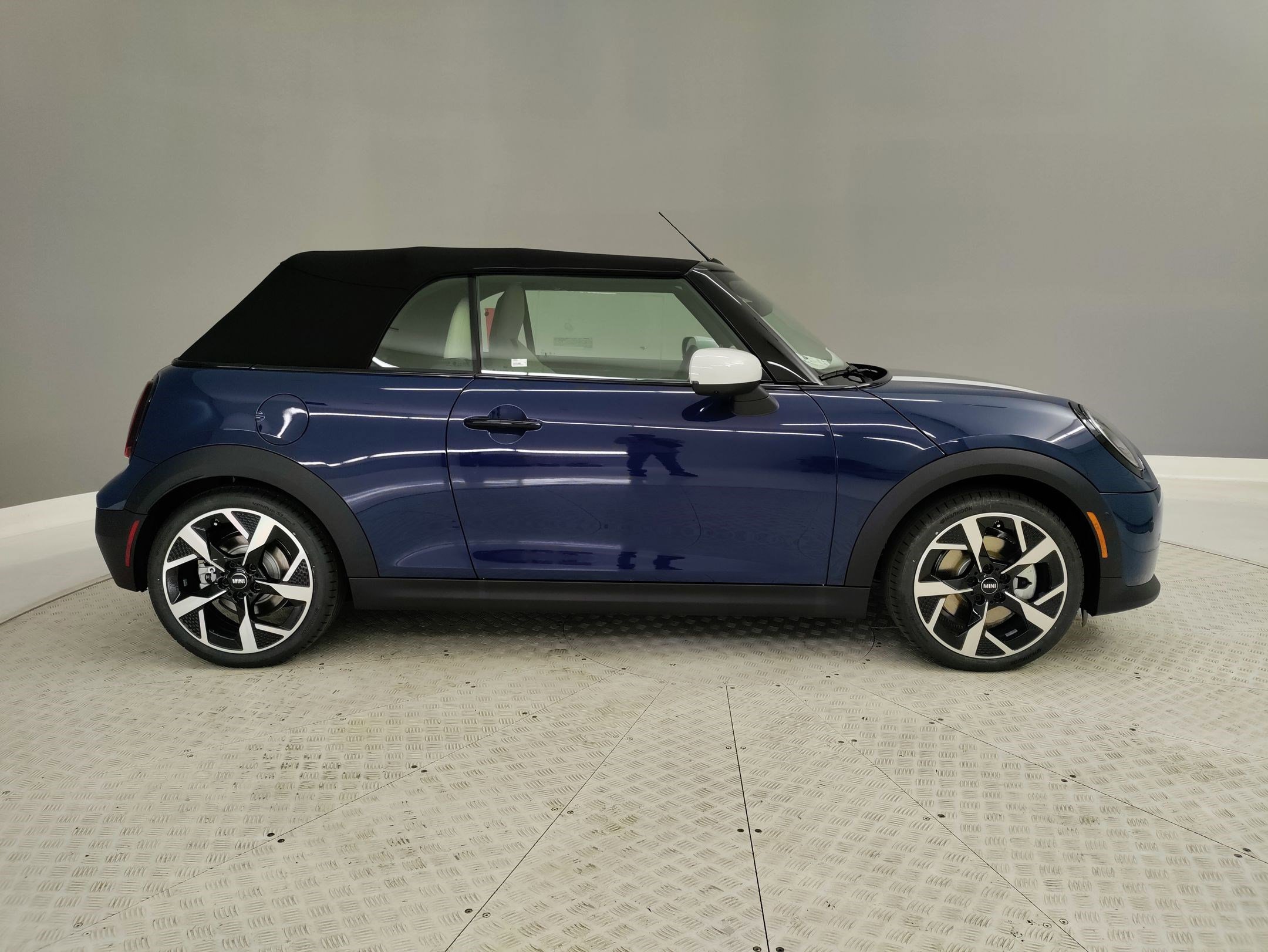 New 2026 MINI Cooper S image 29