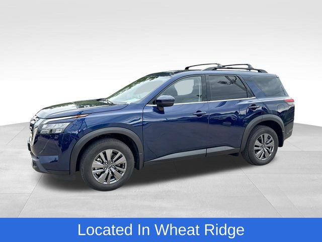 Used 2025 Nissan Pathfinder SV w/ SV Premium Package AWD/4WD image 1