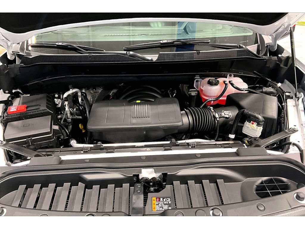 New 2026 Chevrolet Silverado 1500 RST w/ Redline Edition AWD/4WD image 12