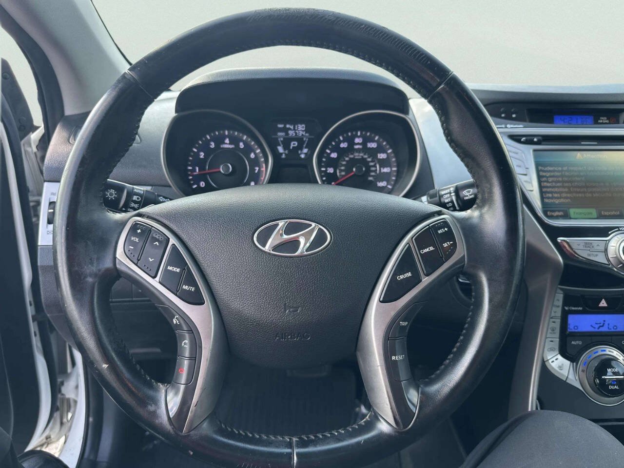 Used 2013 Hyundai Elantra Limited w/ Technology Pkg FWD image 22