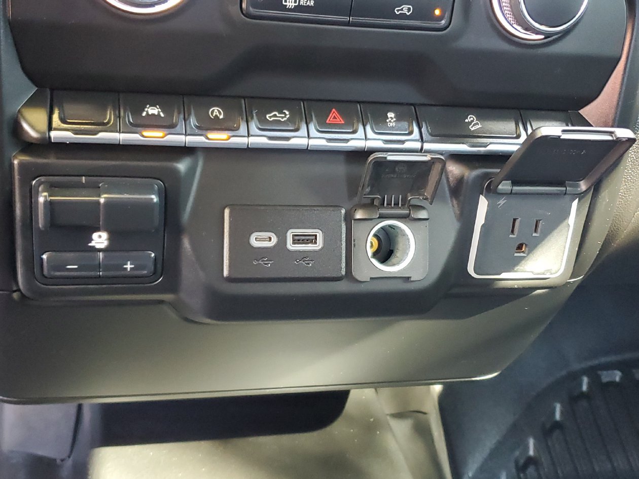 Used 2023 Chevrolet Silverado 1500 W/T w/ WT Value Package AWD/4WD image 25
