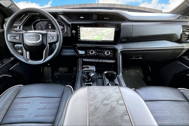 Used 2025 GMC Sierra 1500 AT4X image 14