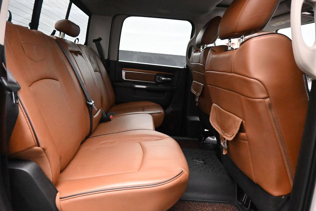 Used 2018 RAM 1500 Laramie Longhorn RWD image 13