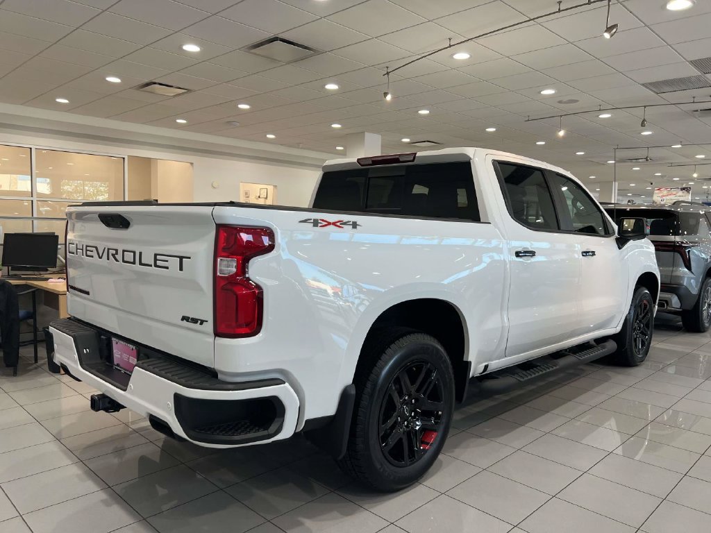New 2025 Chevrolet Silverado 1500 RST w/ Redline Edition AWD/4WD image 4