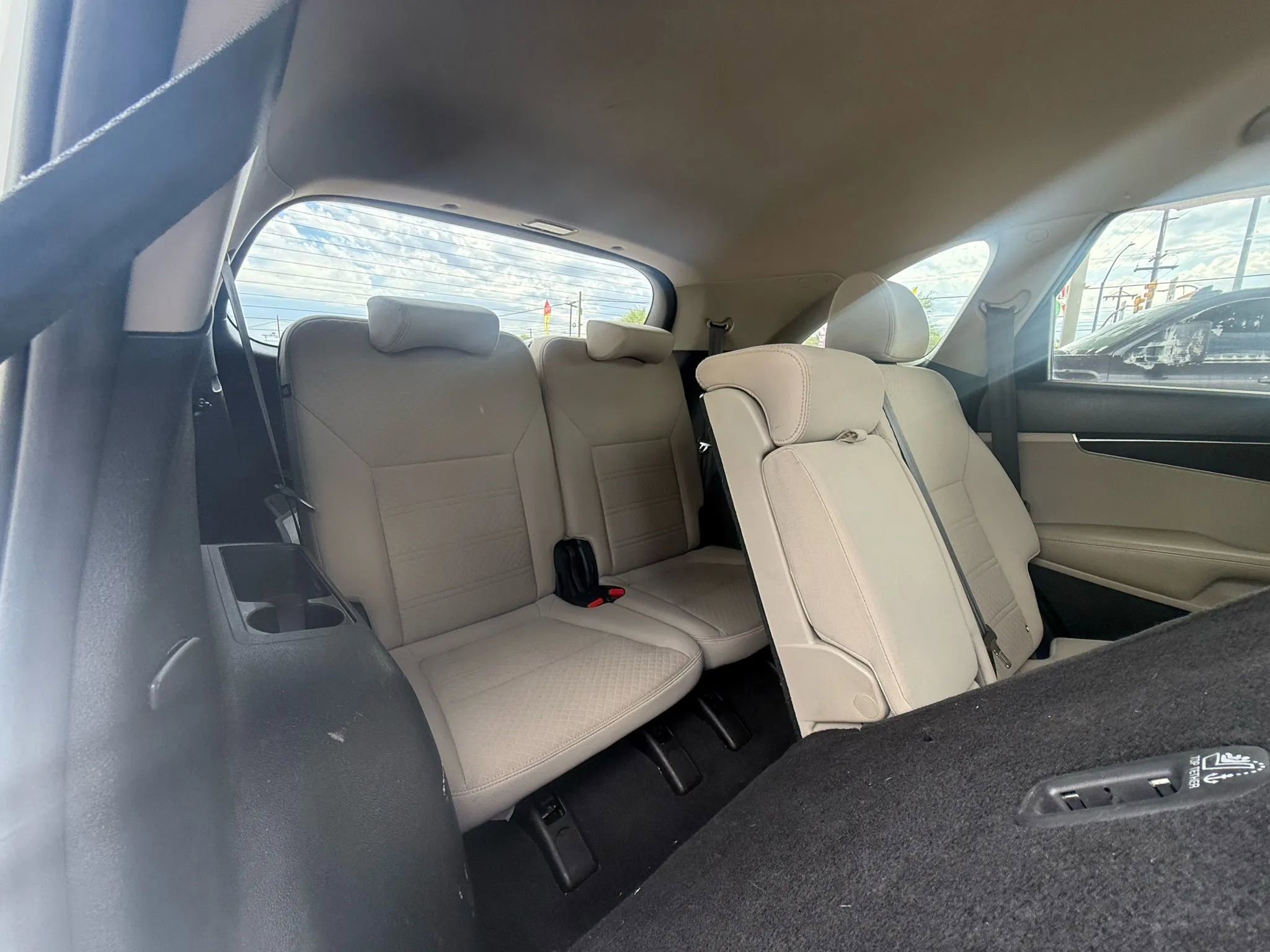 Used 2017 Kia Sorento LX image 15