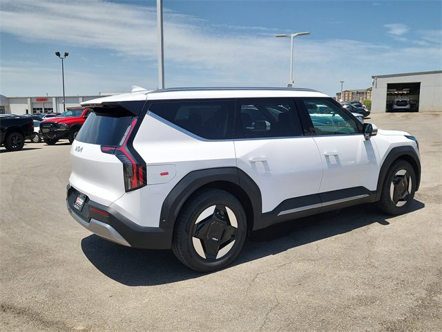 New 2026 Kia EV9 Wind image 2