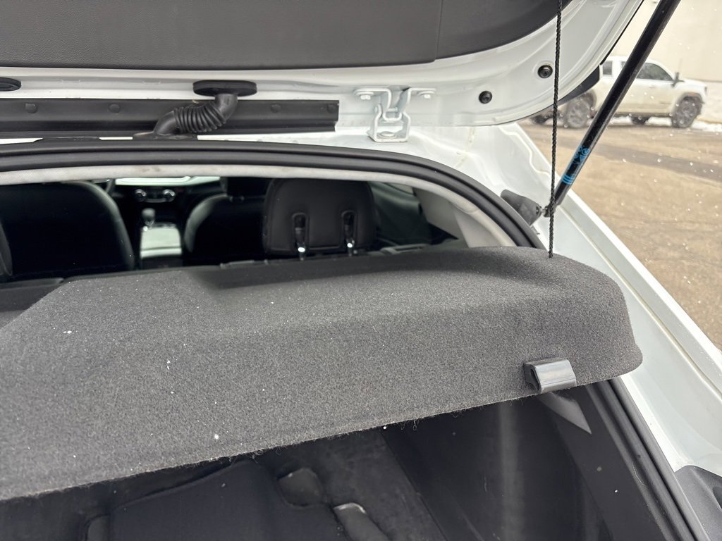 Used 2025 Chevrolet Trax LT w/ LT Convenience Package image 7