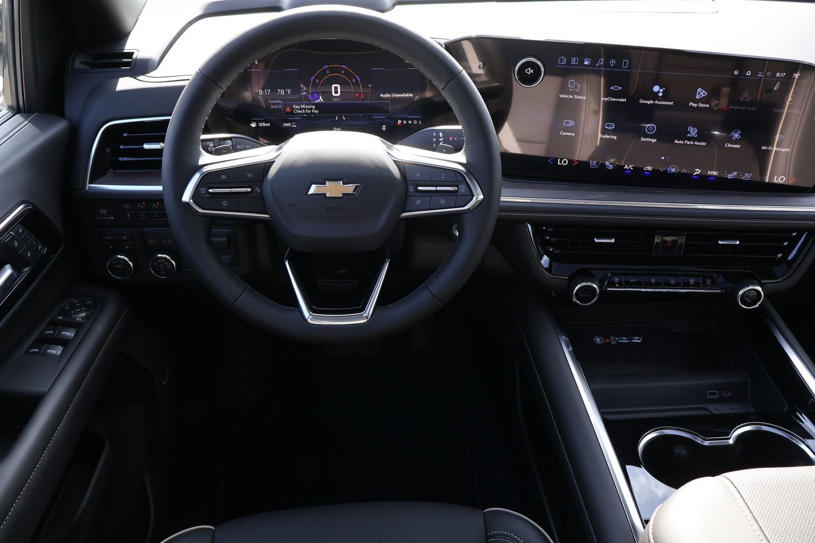 New 2026 Chevrolet Tahoe Premier w/ Sun And Tow Package AWD/4WD image 9