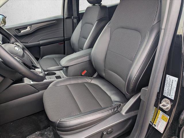 New 2026 Ford Escape SE FWD image 4
