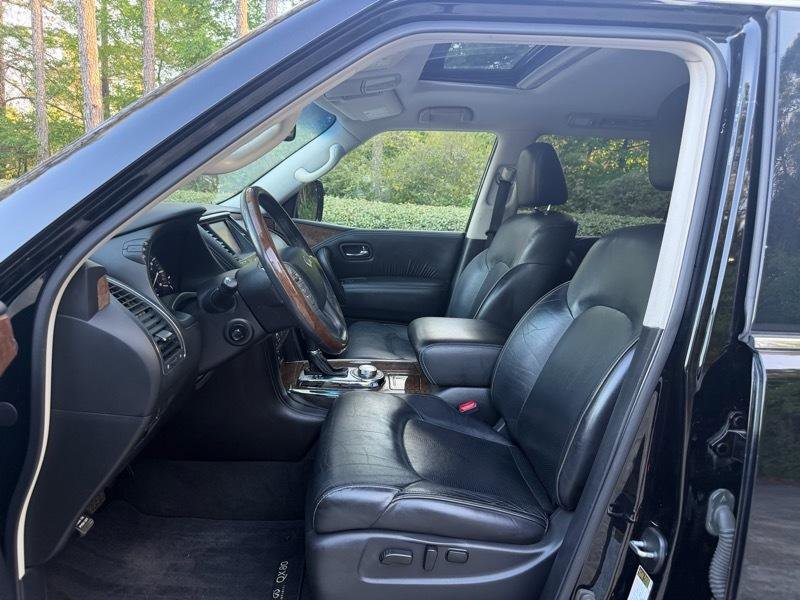 Used 2017 INFINITI QX80 4WD w/ All Season Package image 19