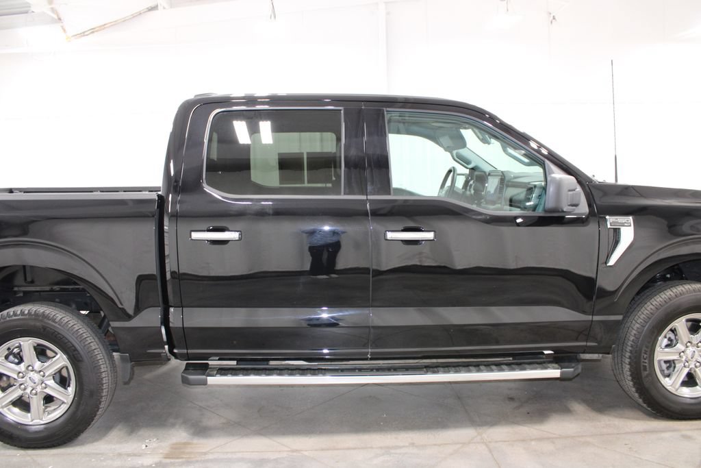 Used 2025 Ford F150 XLT w/ Equipment Group 301A Standard AWD/4WD image 10