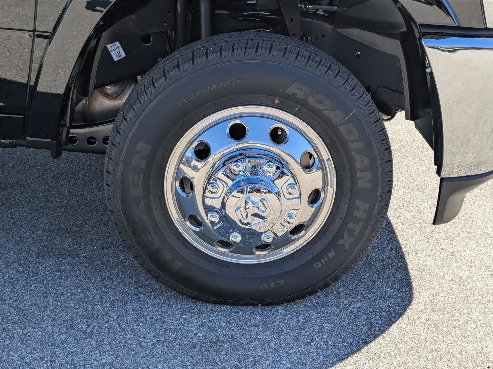 New 2026 RAM 3500 Big Horn AWD/4WD image 12