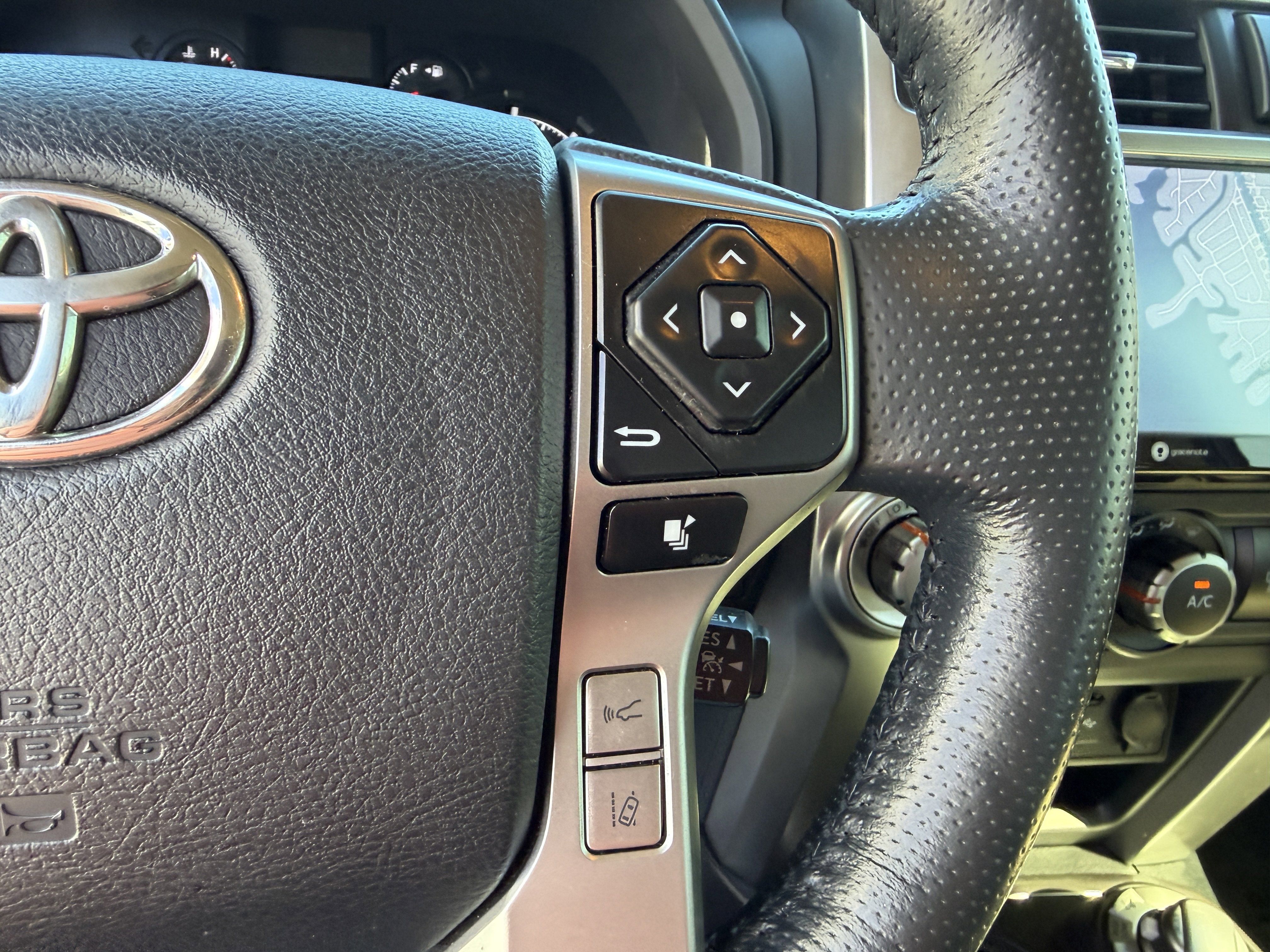 Used 2023 Toyota 4Runner SR5 Premium w/ Moonroof Package image 31