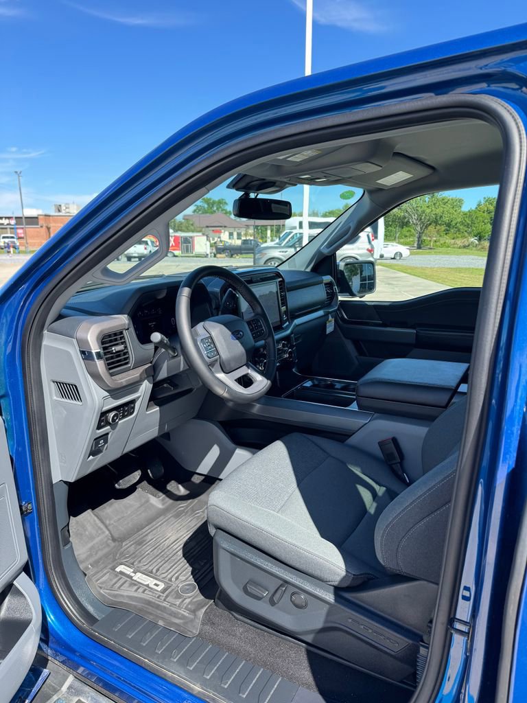 Used 2025 Ford F150 XLT w/ Equipment Group 302A MID image 10
