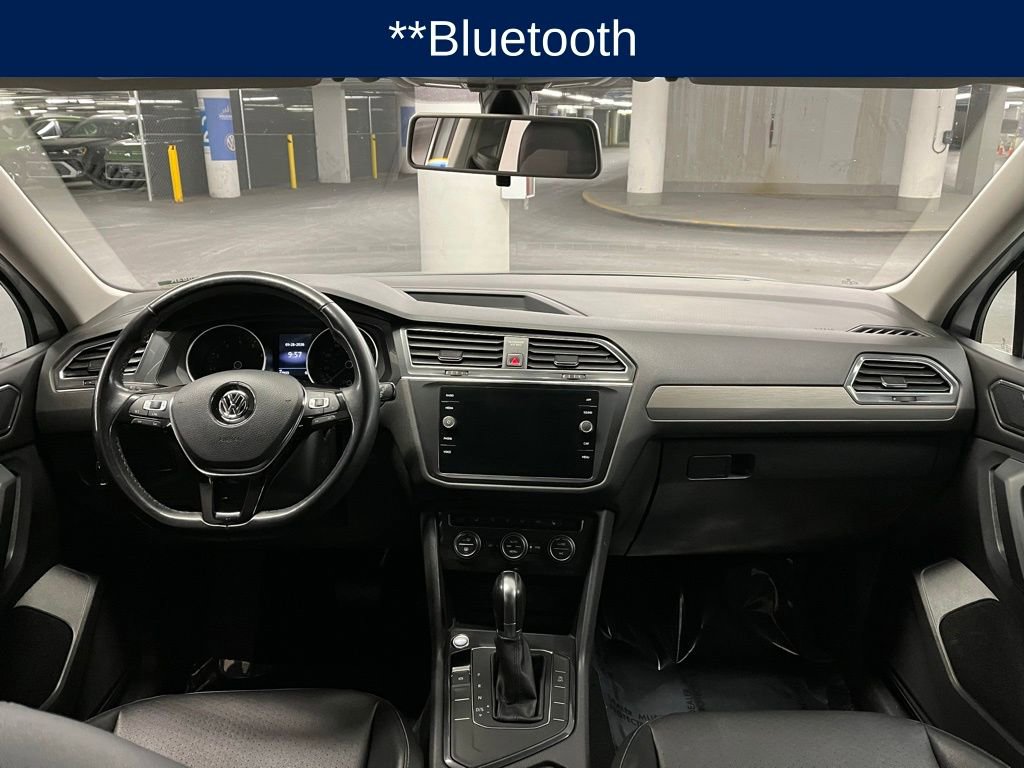 Used 2018 Volkswagen Tiguan SE w/ Panoramic Sunroof Package image 7