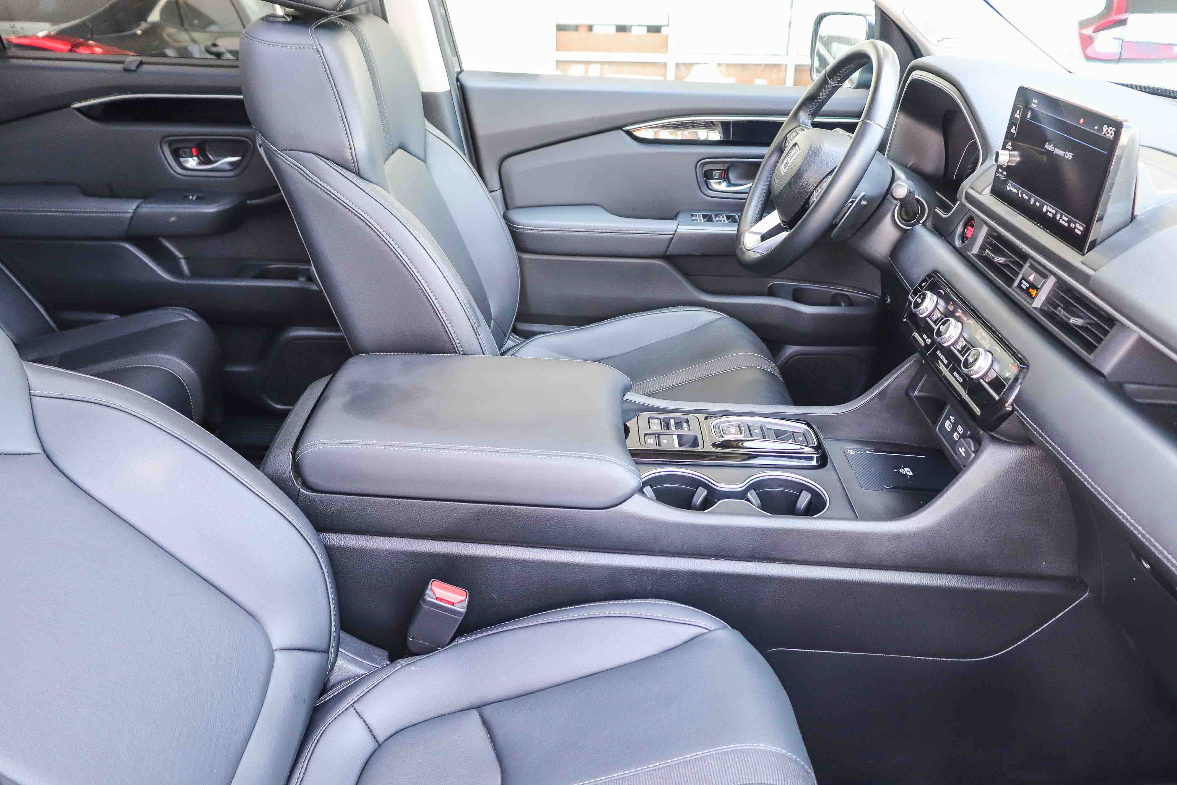Used 2025 Honda Pilot Touring image 19