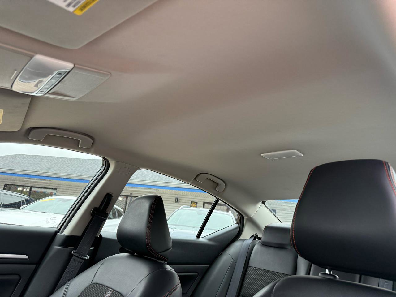 Used 2024 Nissan Altima 2.5 SR FWD image 15
