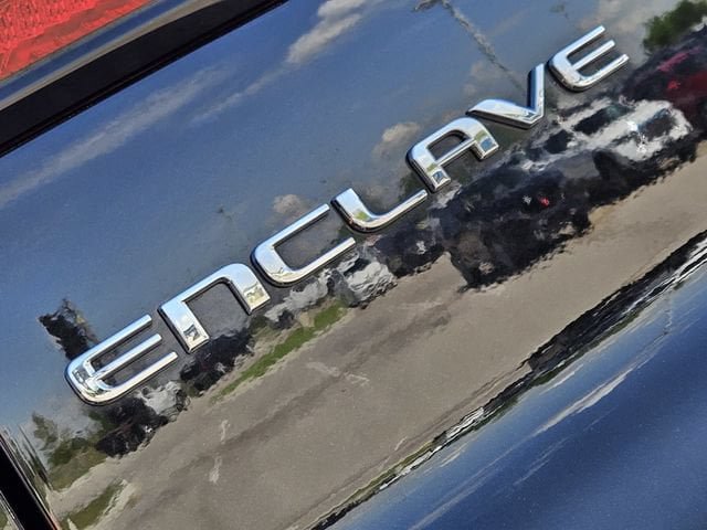 Used 2025 Buick Enclave Preferred FWD image 11