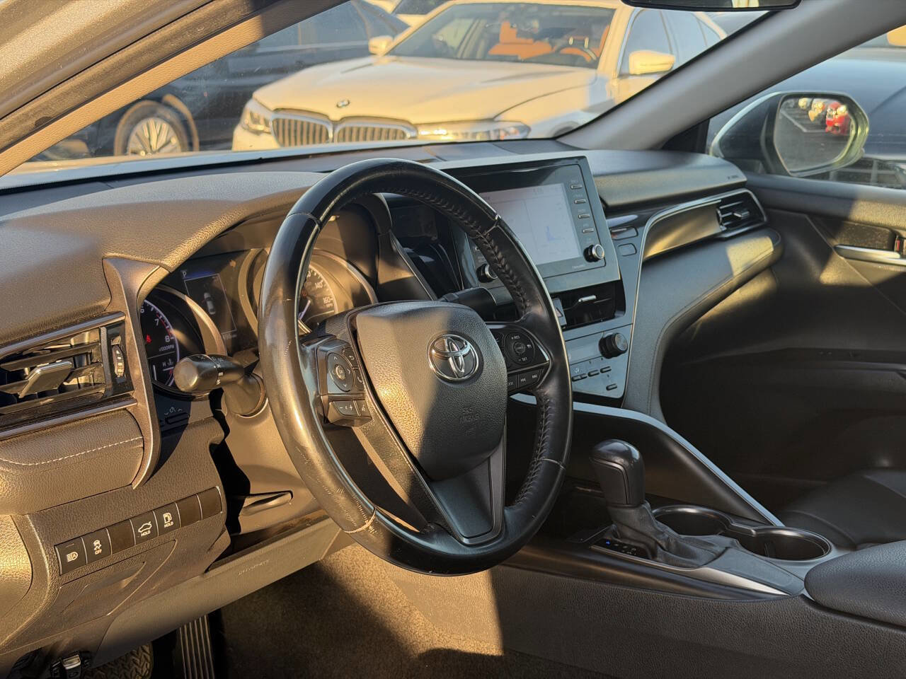 Used 2021 Toyota Camry SE image 19