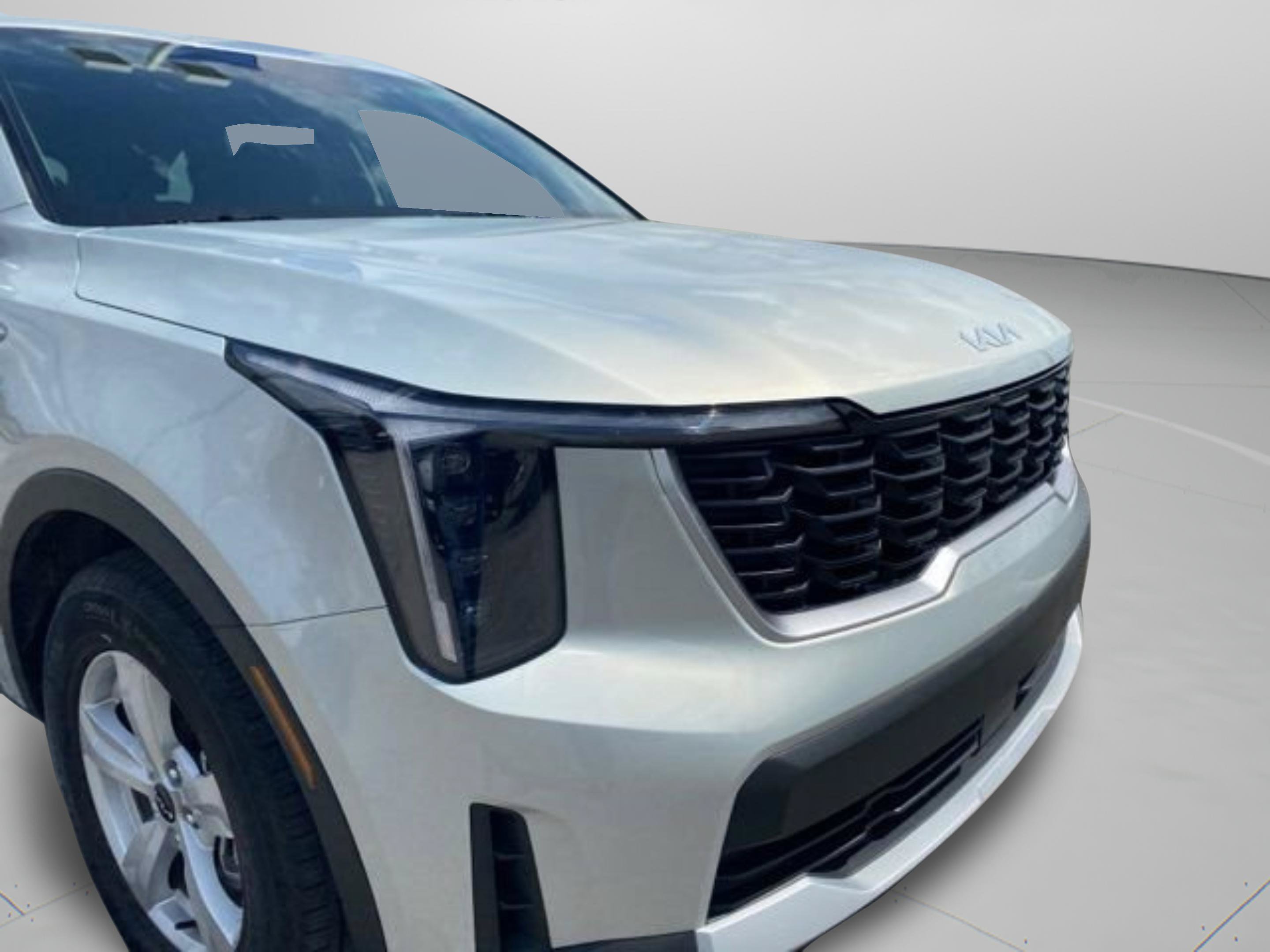 Used 2026 Kia Sorento LX FWD image 32