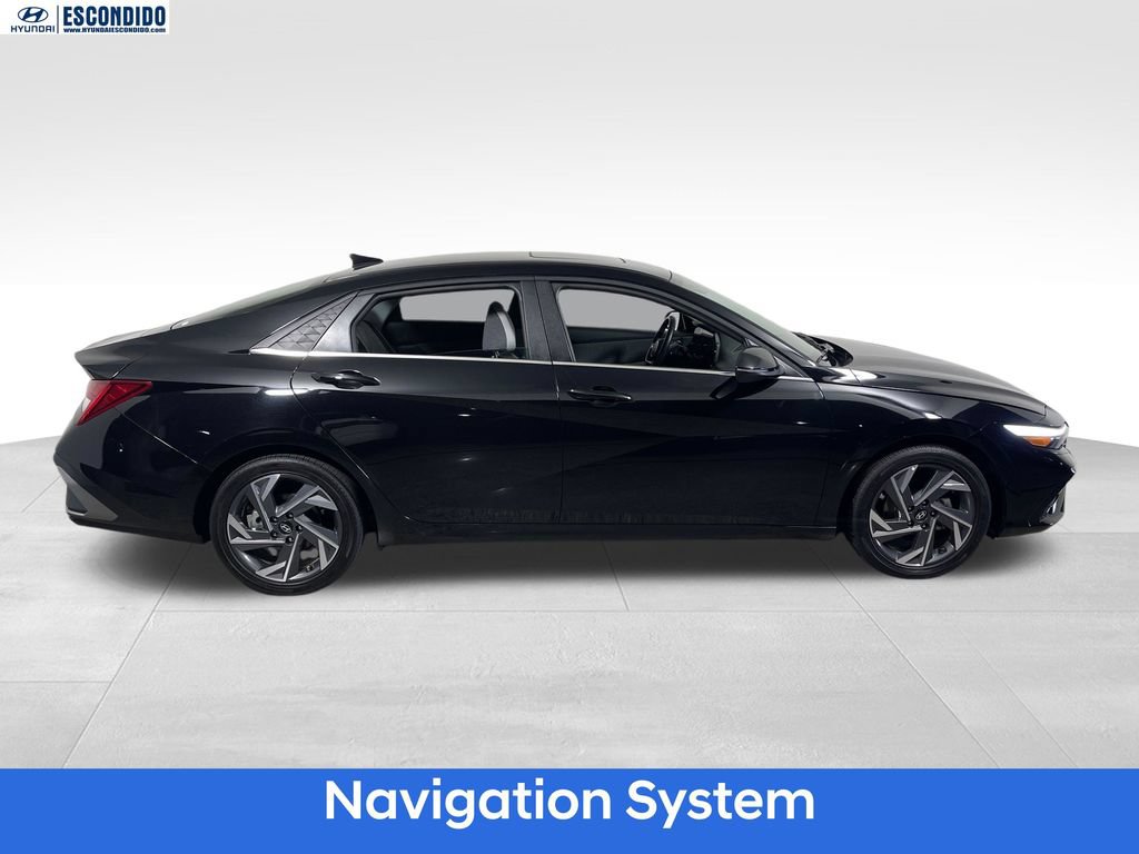 Certified 2025 Hyundai Elantra Limited FWD image 6