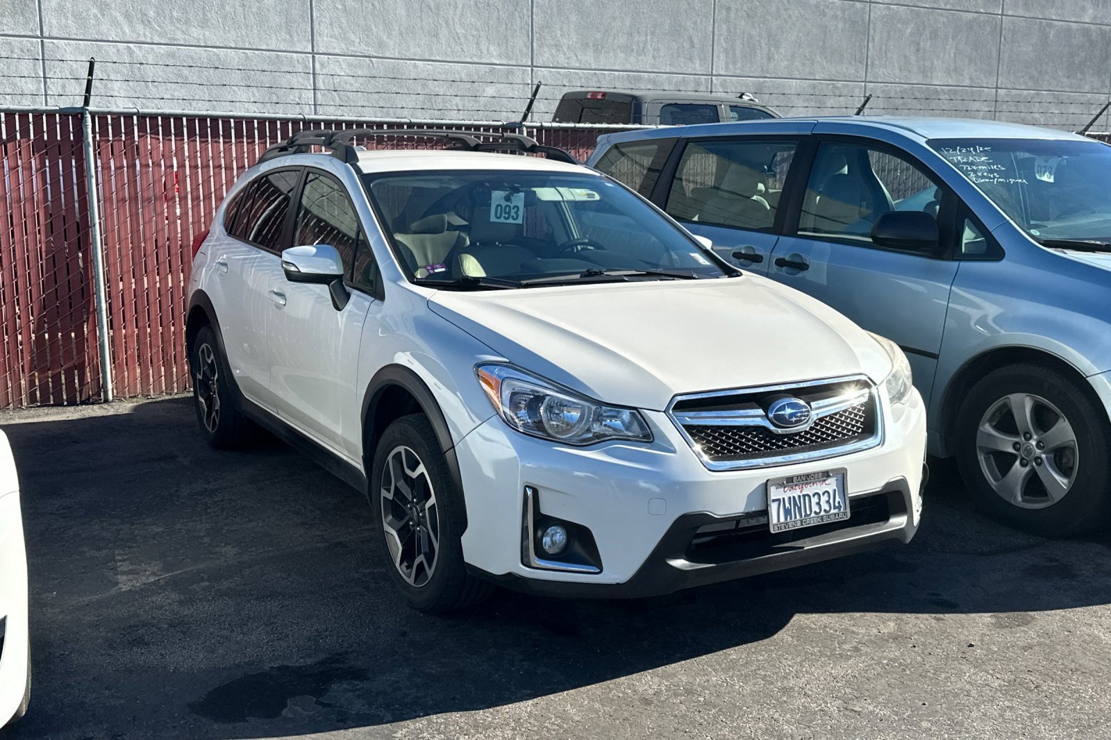 Used 2017 Subaru Crosstrek 2.0i Limited w/ Popular Package #2 image 2