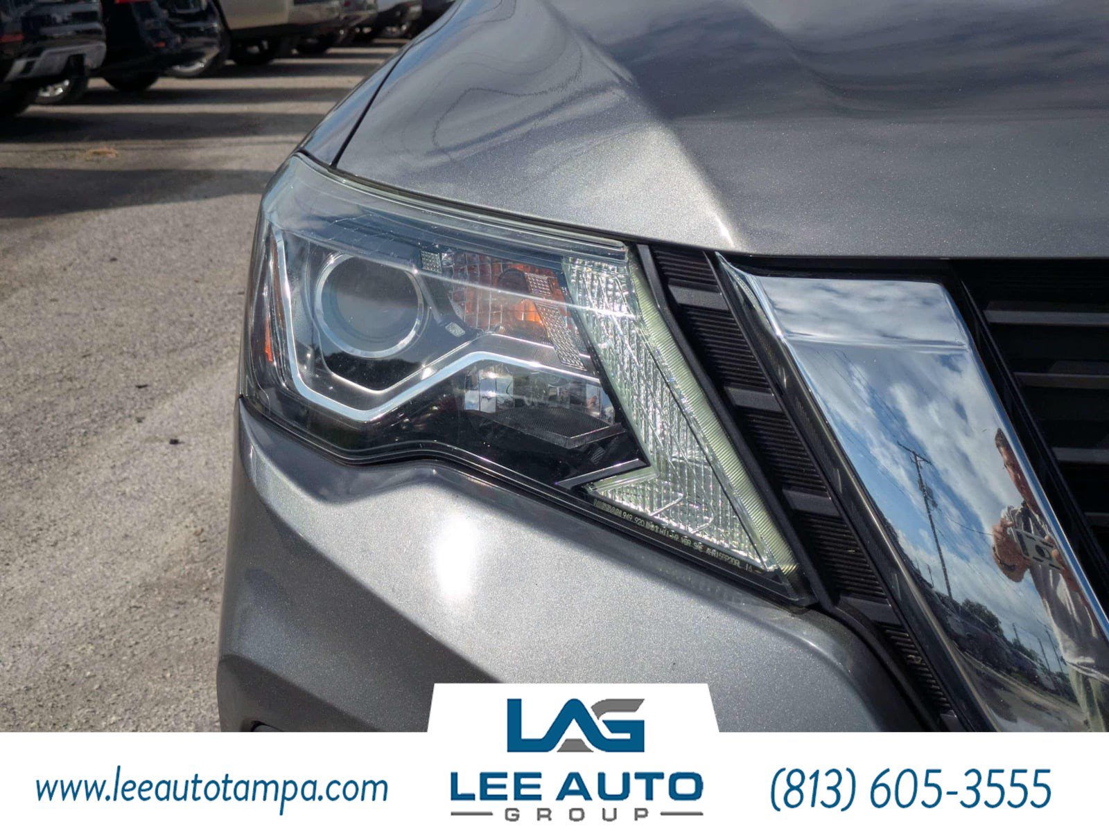 Used 2019 Nissan Pathfinder S AWD/4WD image 9
