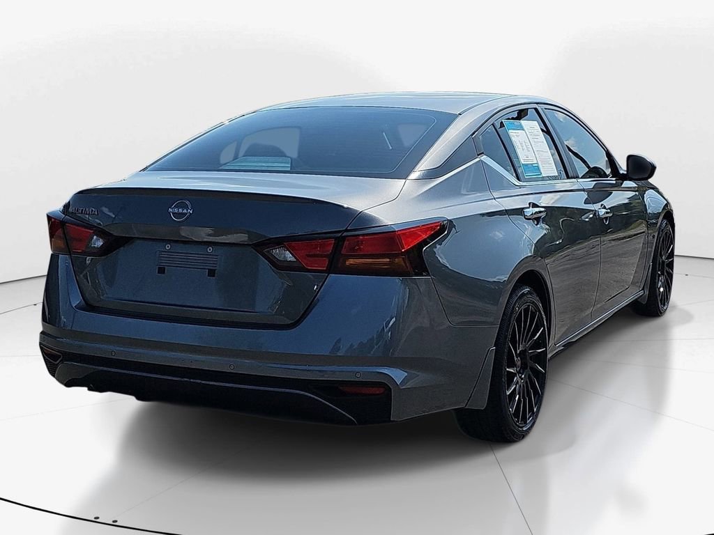 Used 2024 Nissan Altima 2.5 S image 5