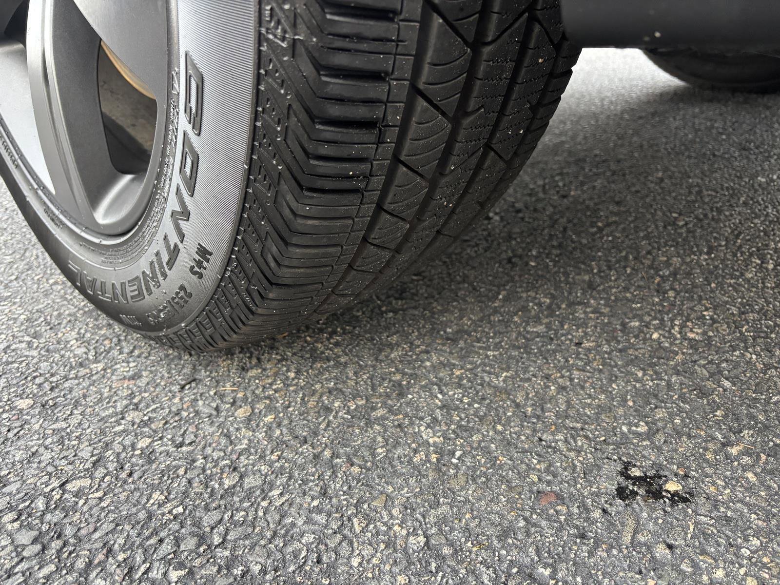 Used 2020 Land Rover Range Rover Velar S image 9