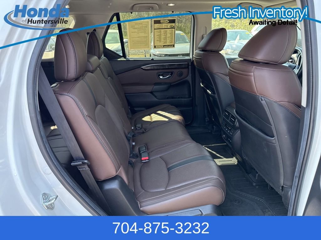 Used 2024 Honda Pilot Elite image 13