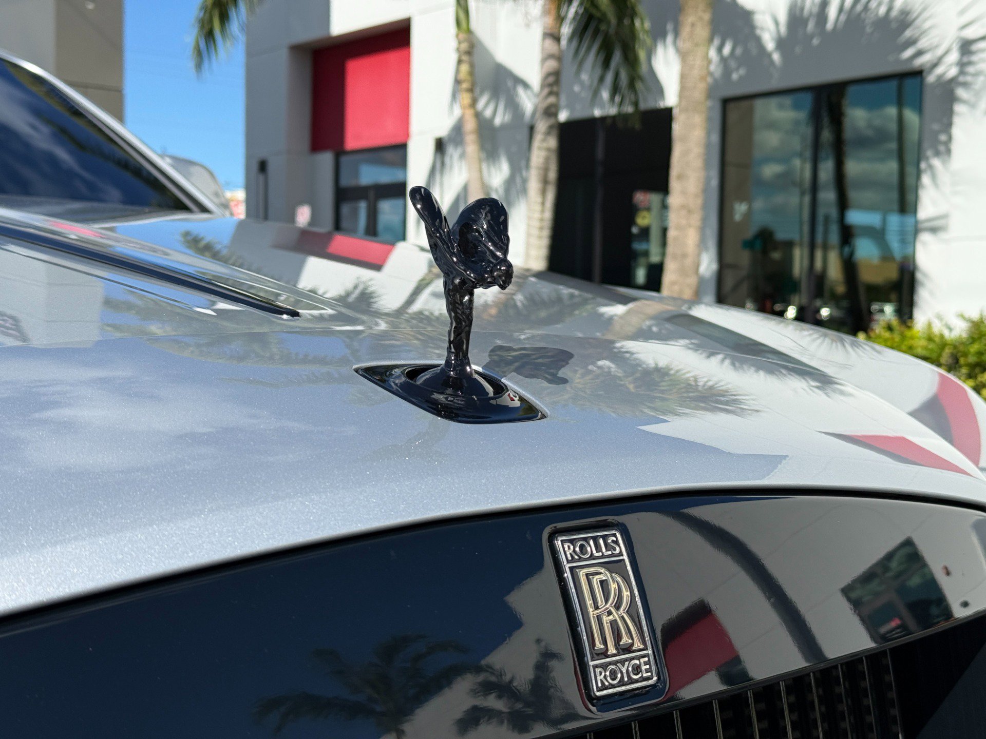 Used 2017 Rolls-Royce Dawn image 15