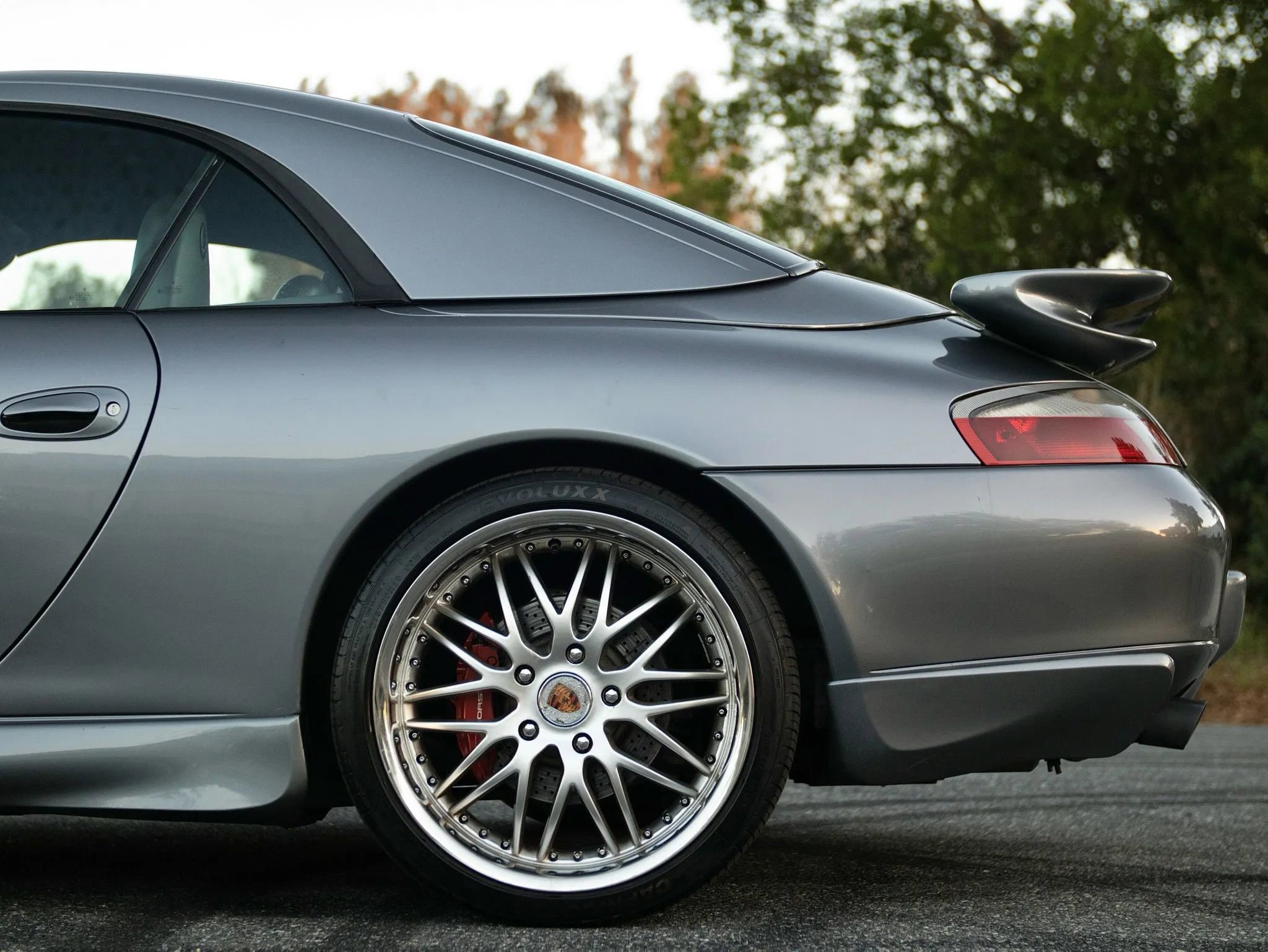 Used 2001 Porsche 911 Carrera 4 image 23