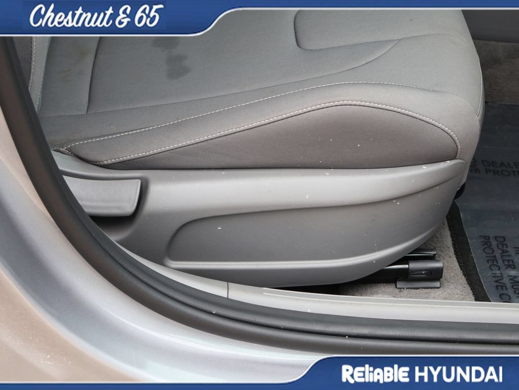 Certified 2025 Hyundai Elantra Sport w/ Cargo Package FWD image 11