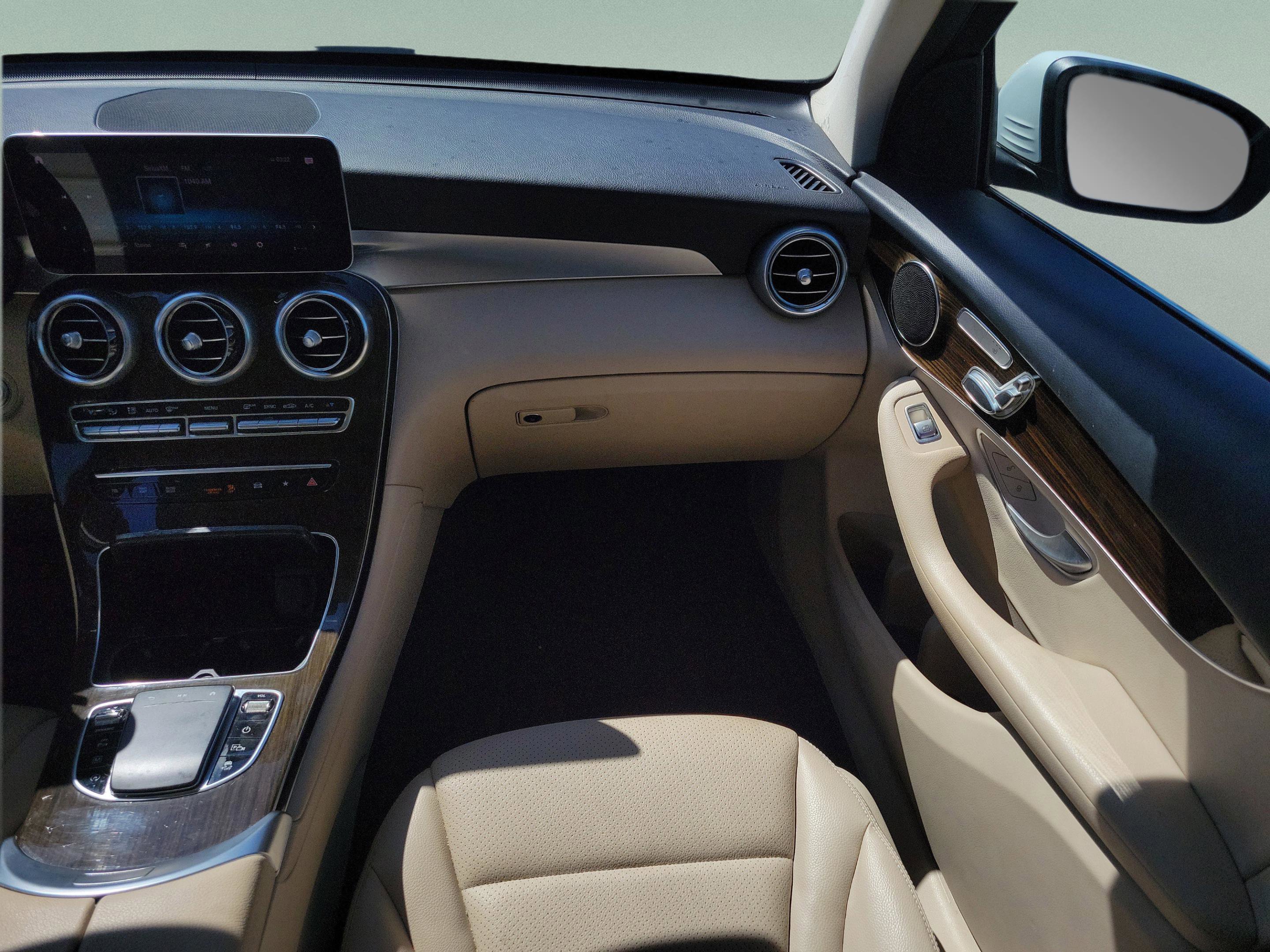 Certified 2022 Mercedes-Benz GLC 300 4MATIC image 19