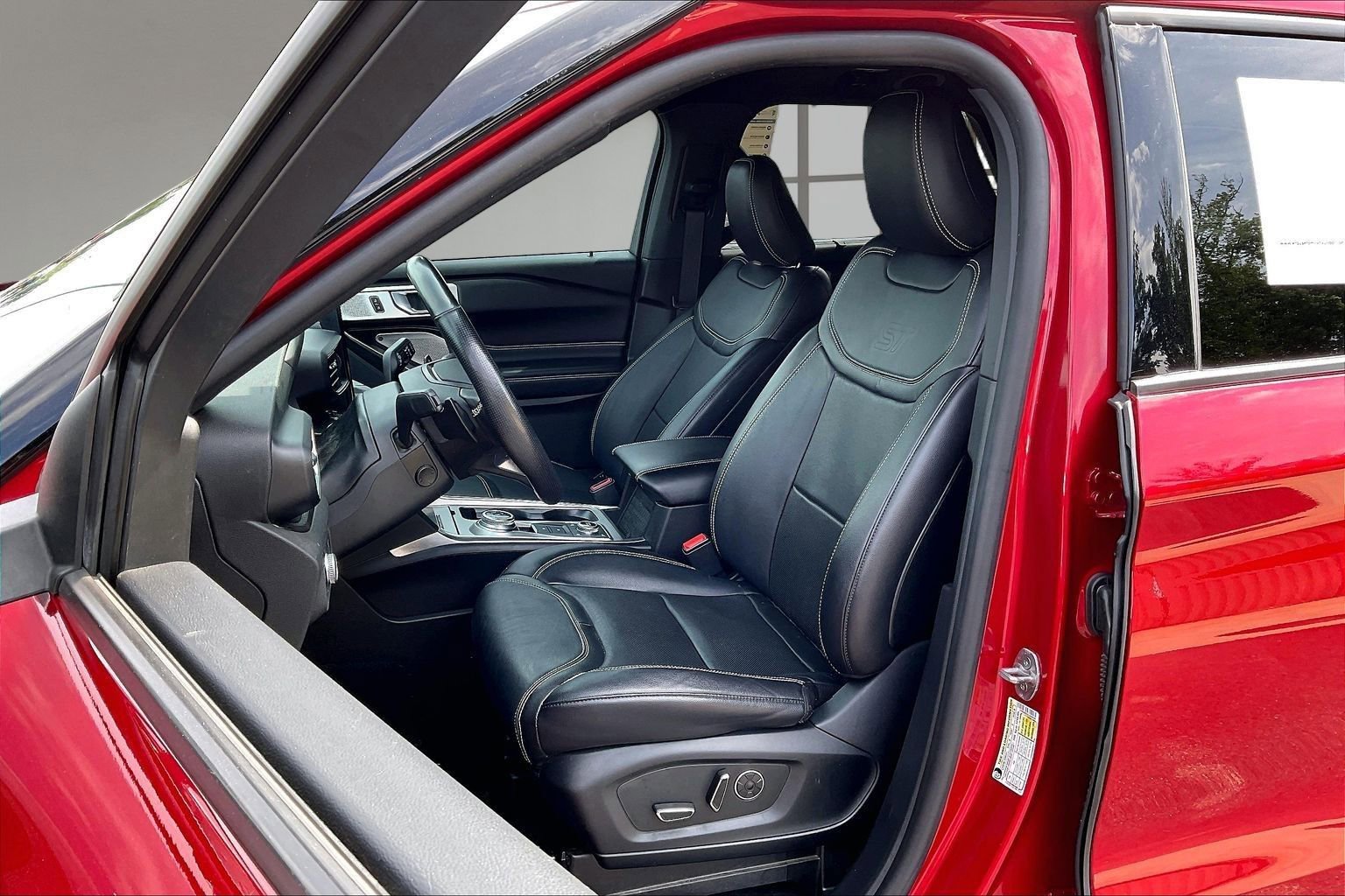 Used 2020 Ford Explorer ST w/ ST Street Pack AWD/4WD image 21