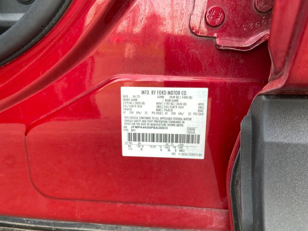 Used 2023 Ford Edge Titanium AWD/4WD image 31