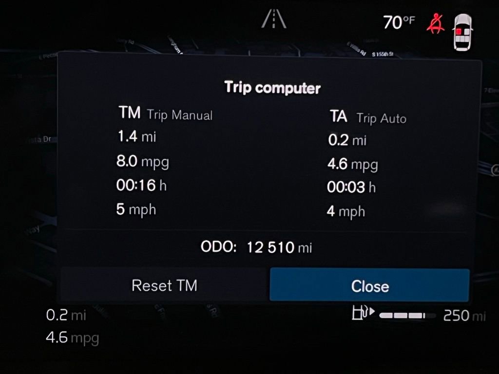 Used 2025 Volvo V60 B5 Cross Country Plus image 16