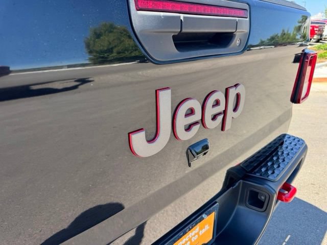 Certified 2021 Jeep Gladiator Rubicon w/ Cold Weather Group AWD/4WD image 22